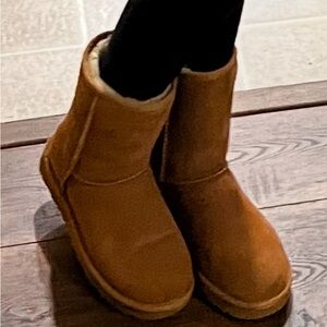 Ugg Classic Short II